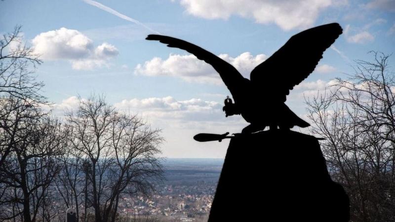 Kvízjáték: Fedezd fel Komárom-Esztergom vármegye 10 híres épületét 10 egyszerű kérdésen keresztül!