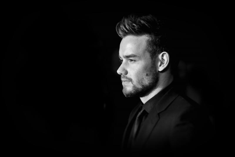 Liam Payne, a One Direction egykori frontembere különleges, hintós temetésben részesült. A híres zenész búcsúztatása igazán emlékezetes módon zajlott, amely méltó módon tisztelgett a pályafutása előtt. A rendezvény az érzelmekkel teli pillanatok mellett a