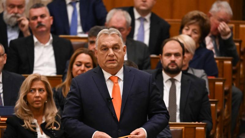 Orbán Viktor: Hazánk egyetlen forintot sem fog elveszíteni, ameddig nemzeti kormányunk irányítja az országot.