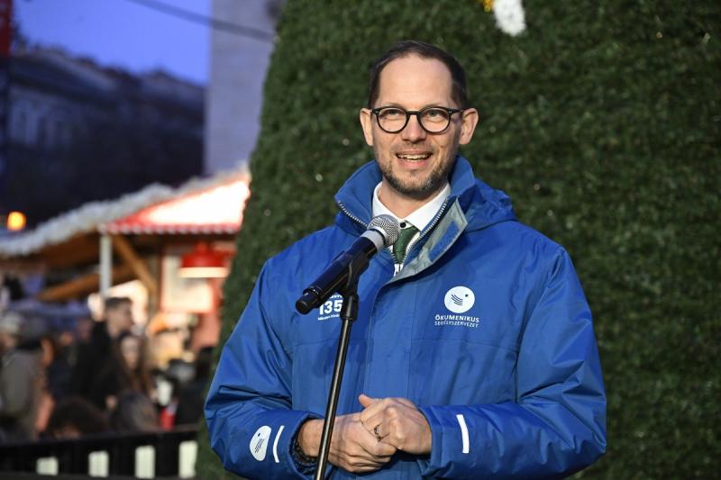 Gáncs Kristóf megfogalmazása szerint az adakozás lényege nem az adakozó személyéről szól, hanem a cselekedet mögötti szándékról. Éppen ezért fontosak a szabályok, amelyek keretet adnak ennek a nemes tevékenységnek.