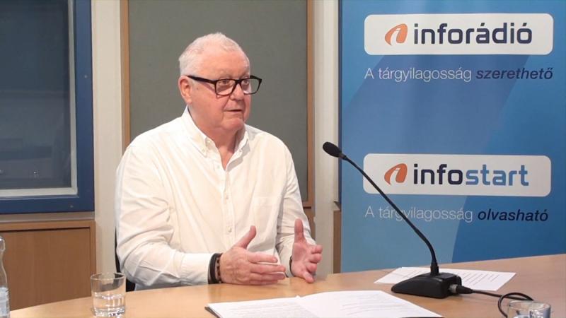 Hábermann Jenő producer elragadtatott Ákos karakterének mélysége, ami miatt elhatároztam, hogy filmet készítek róla.